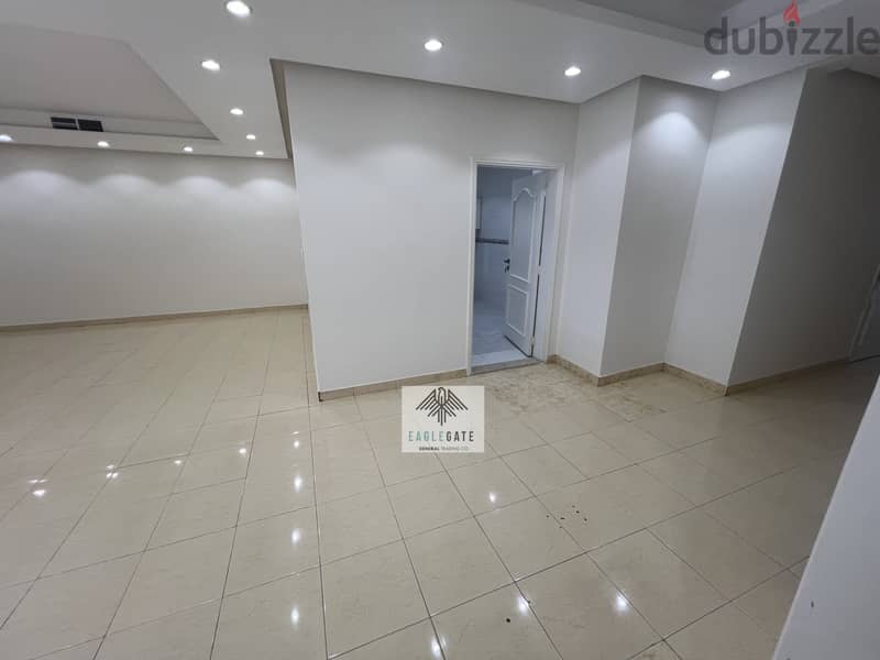 Bayan, spacious 5 bedroom floor 6