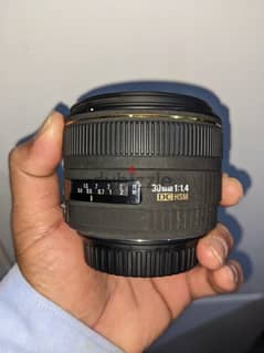 Sigma Lens 30mm f/1.4 (canon Mount) 0