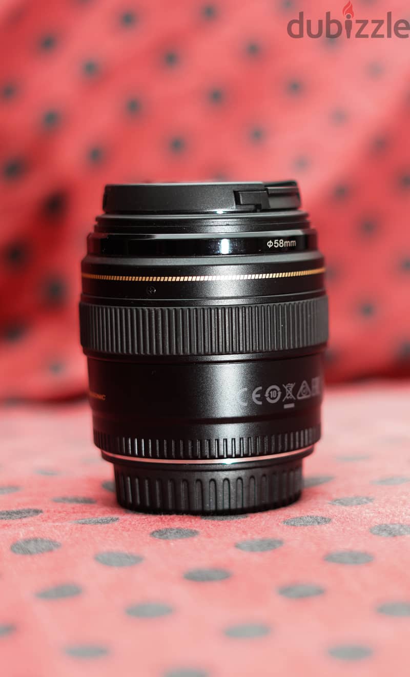 Canon Lens 85mm f/1.8 USM 1