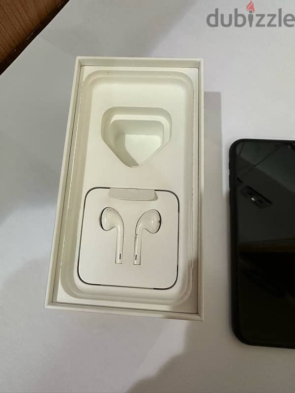 iPhone XR128 gb good condition 14