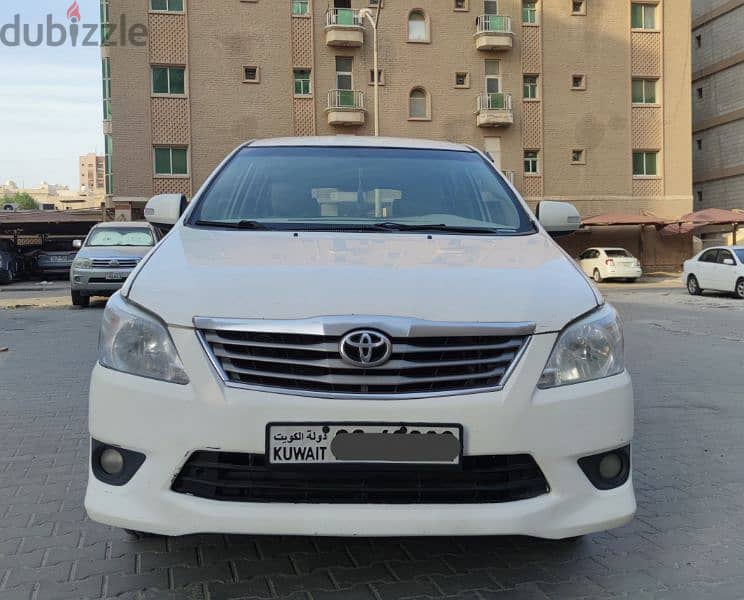 Toyota Innova 2012 3