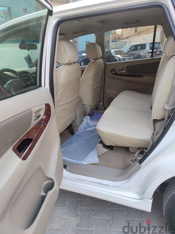 Toyota Innova 2012 4