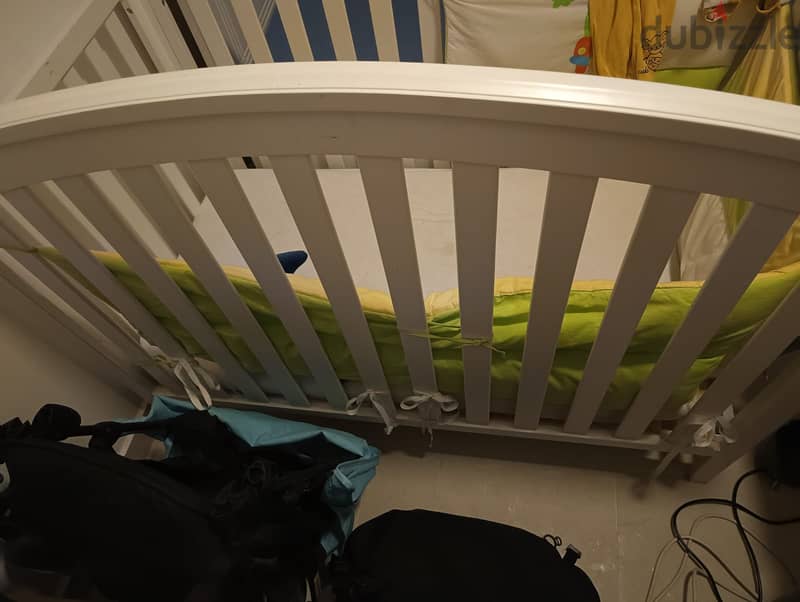 Baby crib with matress 1