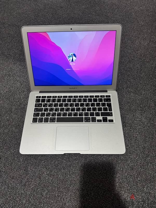 apple macbook air 2017 13inch clean condition with charger 1