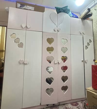 Cupboard for sale farwaniya