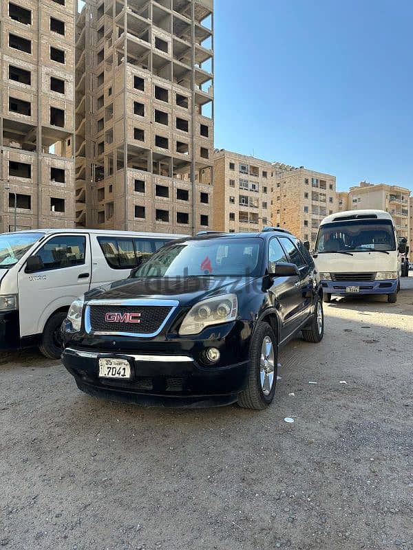 GMC Acadia 2009, everything good only 650 kd call 69615842 0