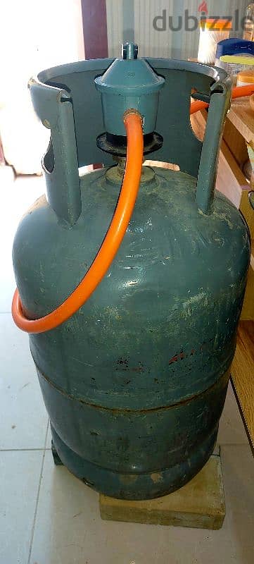 gas cylinder ( full)    stove