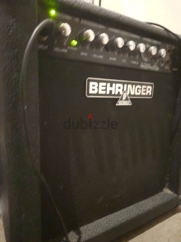 beringer forinstrument amplifier sale 1