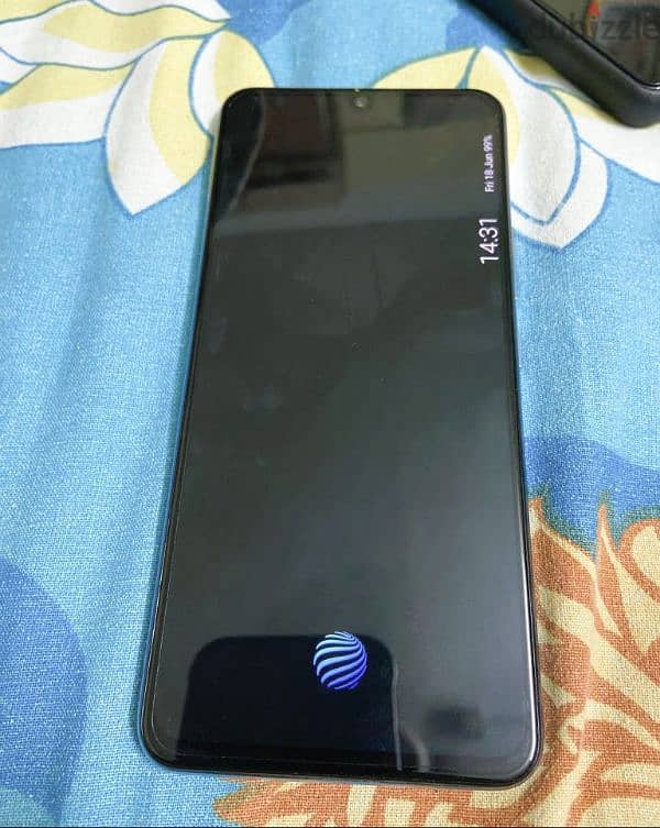 Vivo V21  5G with 8+4gb ram 128gb memory with NFC Support 2