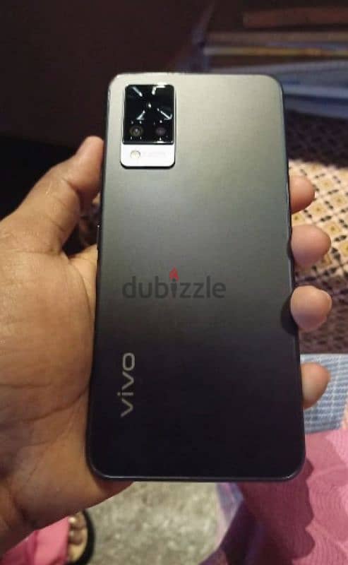 Vivo V21  5G with 8+4gb ram 128gb memory with NFC Support 4