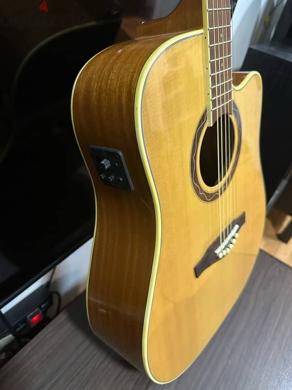 eko semi electric acoustic guitar 0