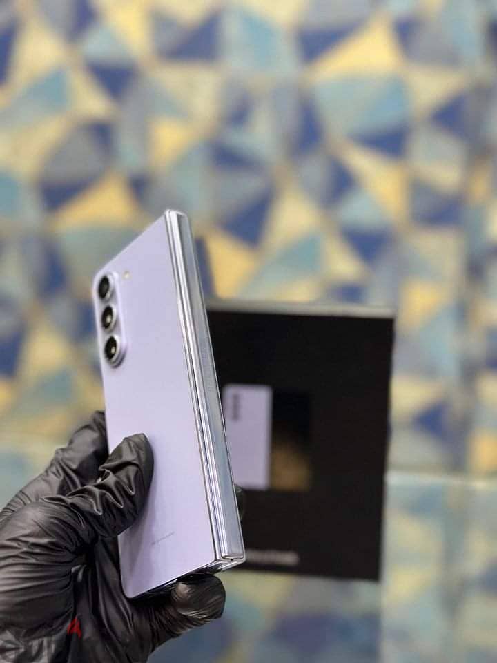 Samsung Galaxy fold 5 4