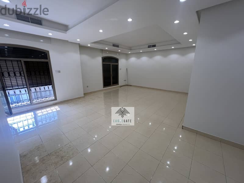 Bayan, spacious 5 bedroom floor 1