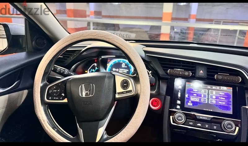 Honda Civic 2018 12