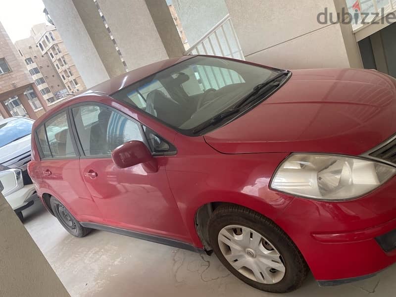 Nissan Tiida 2011 0