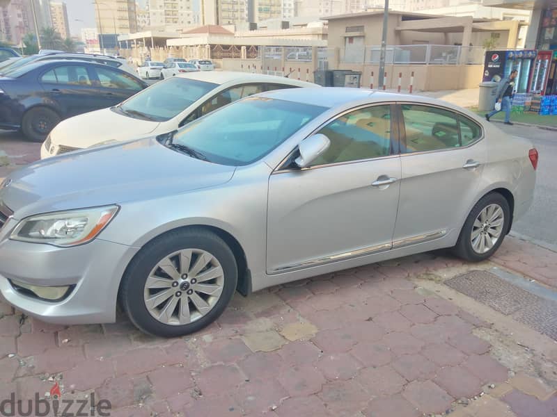 Kia Cadenza 2011 1