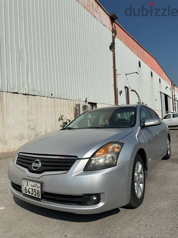 Nissan Altima 2009 1