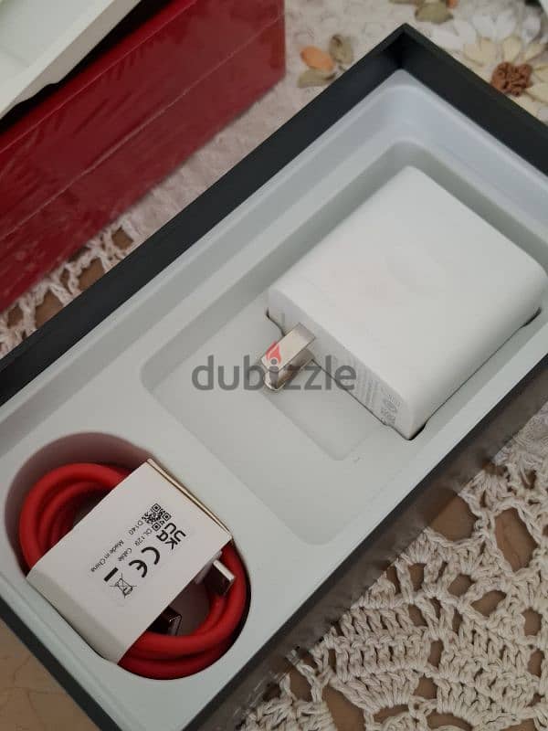 for sale OnePlus 12 512 GB like new global version Chinese box 1