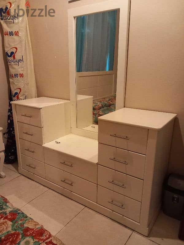 bedroom furniture for sale غرفة نوم للبيع 3