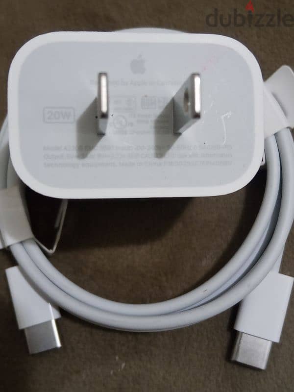 Original new 20W Apple Charger Pro Max with serial number 0