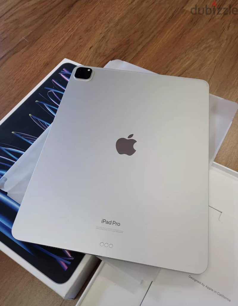 Apple 12.9-Inch iPad Pro Wi-Fi 256GB 0