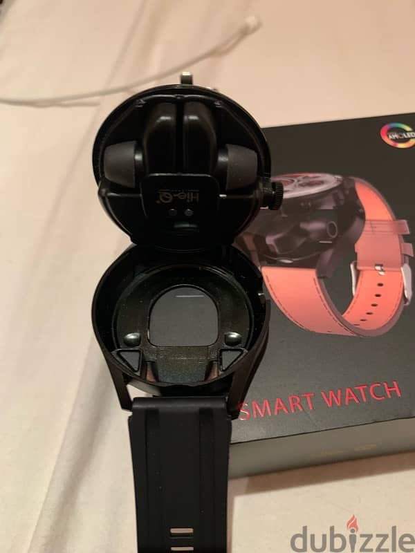 Hie-Q Japan smart watch and air buds . new condition 2