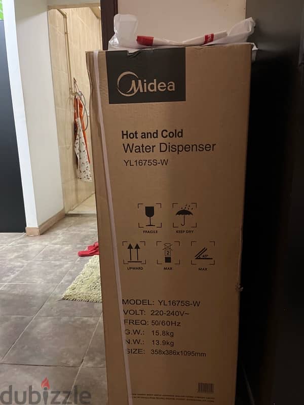 Midea make Hot & cold water Dispenser 0