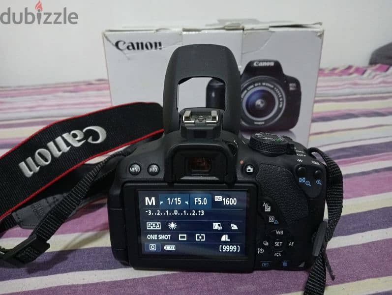 EOS 700D lightly used. 6