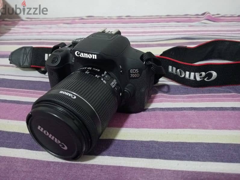 EOS 700D lightly used. 7