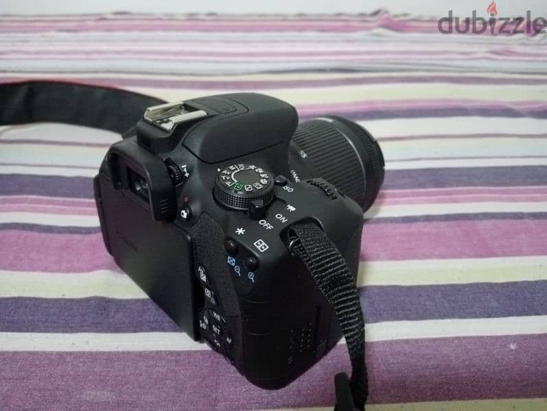 EOS 700D lightly used. 8