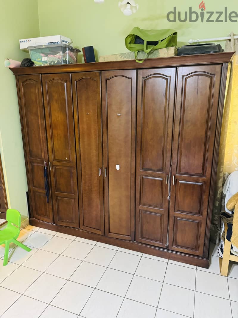 6 door wooden wardrobe 2