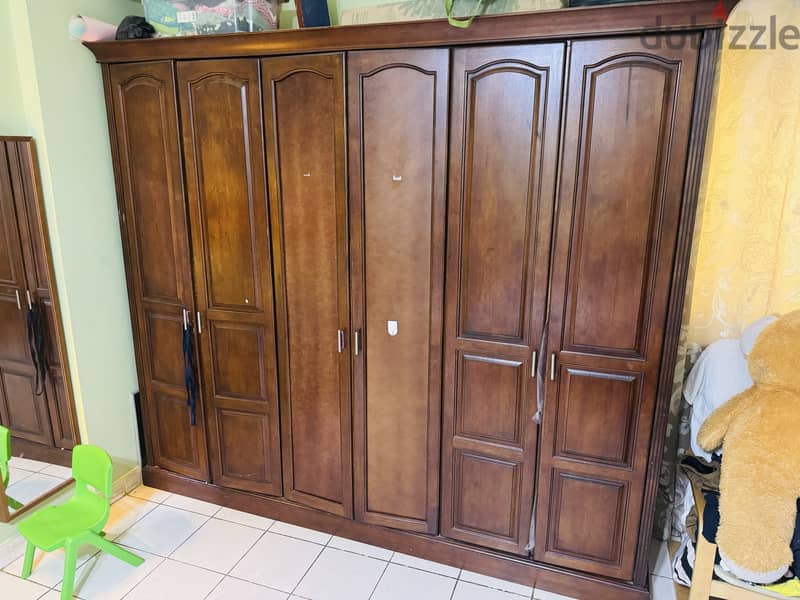 6 door wooden wardrobe 3