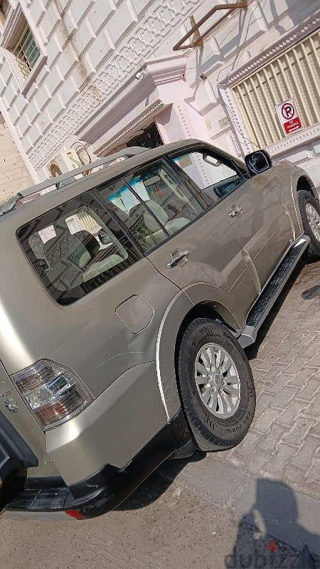 Mitsubishi Pajero 2010 5