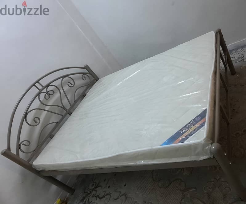 Bed & Cot for Sales Size 200*160 1