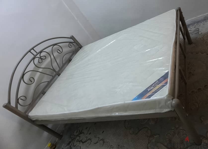 Bed & Cot for Sales Size 200*160 2