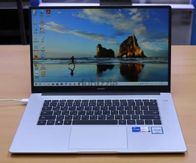 Huawei Matebook/Core i5 11th Gen/512GB SSD/8GB RAM DDR4