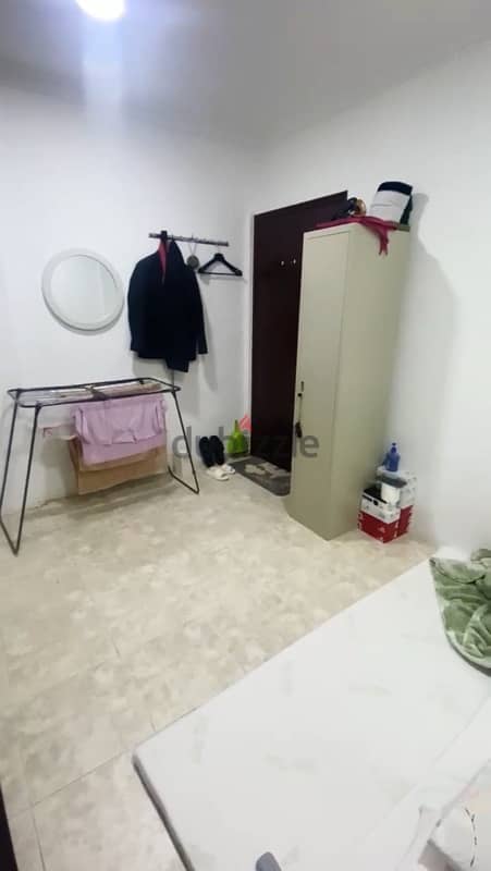 ROOM FOR RENT IN FARWANIYA 3