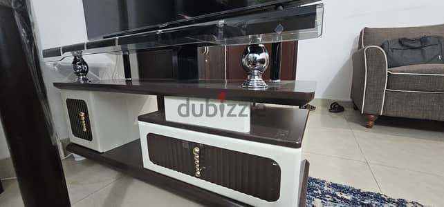 Modern Tv Table for sale at 20 kd