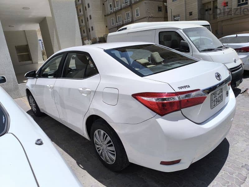 Toyota Corolla 2015 3