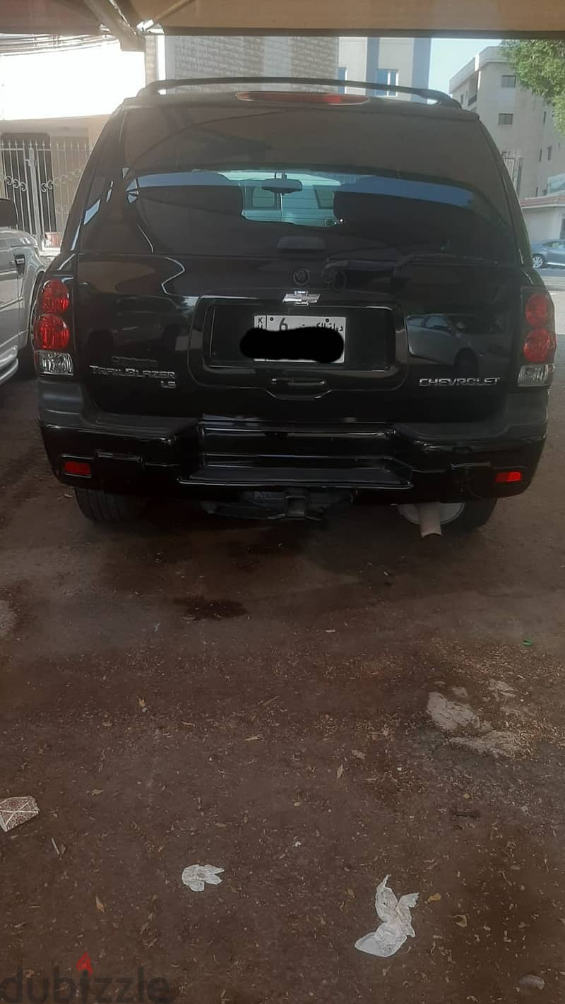 Chevrolet Trailblazer 2009 Family used suv for sale in salmiya 1