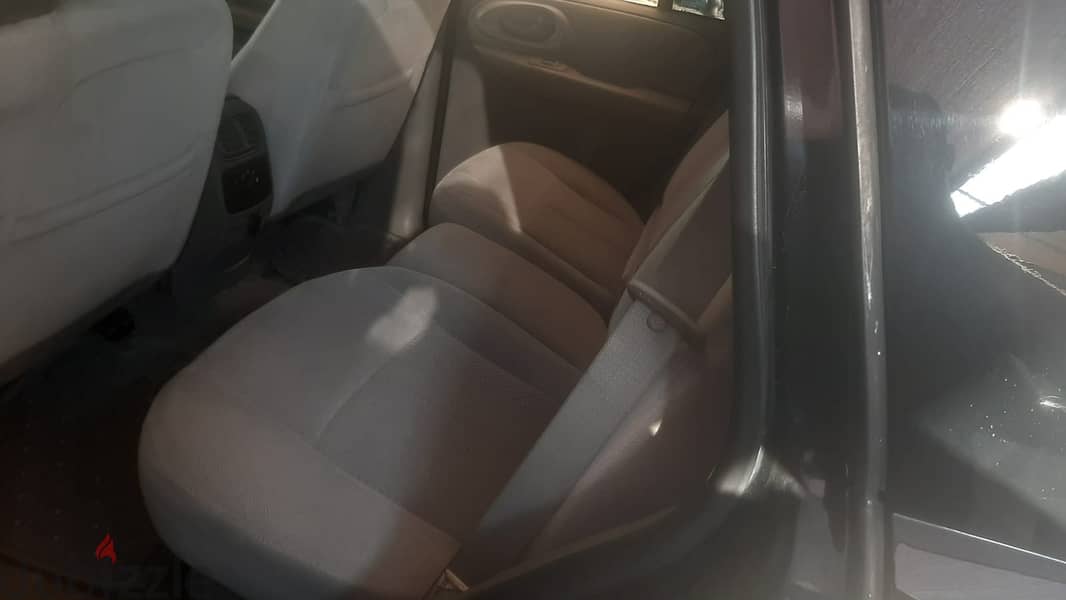 Chevrolet Trailblazer 2009 Family used suv for sale in salmiya 6