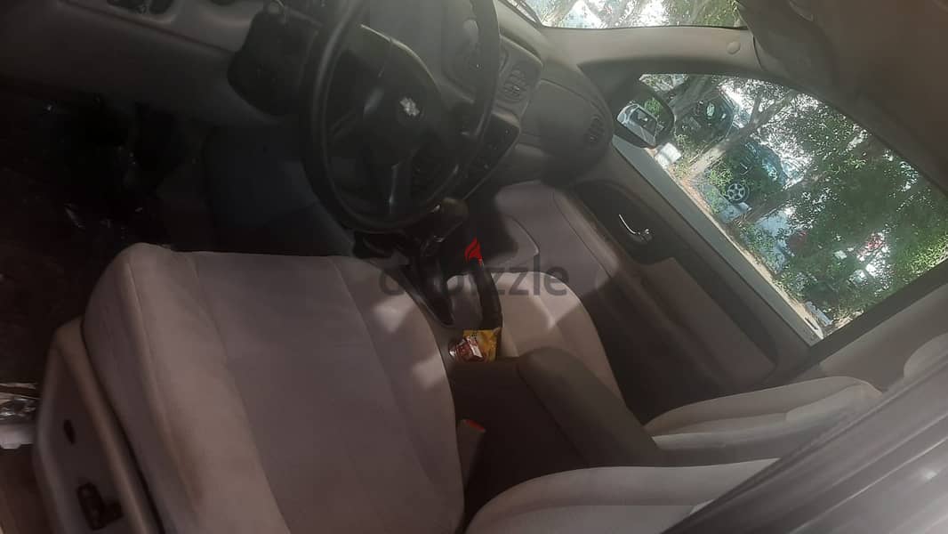 Chevrolet Trailblazer 2009 Family used suv for sale in salmiya 8