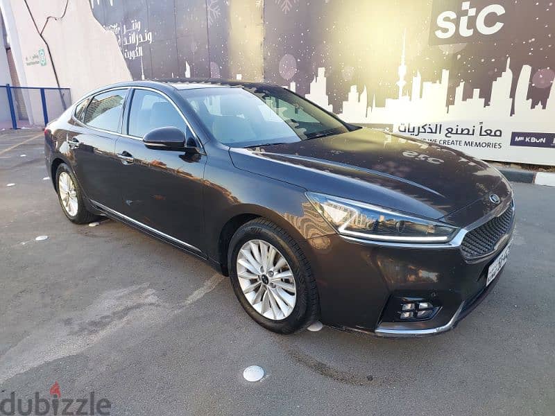 KIA cadenza . 2018 2