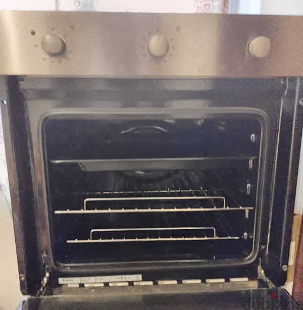 Candy Electric oven for sale. In new condition. KD 30 only 1