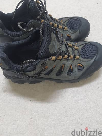 water prof shoes for sale good condition size 43