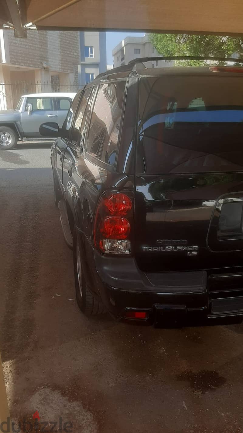 Chevrolet Trailblazer 2009 FAMILY USED SUV FOR SALE IN SALMIYA (185K) 1