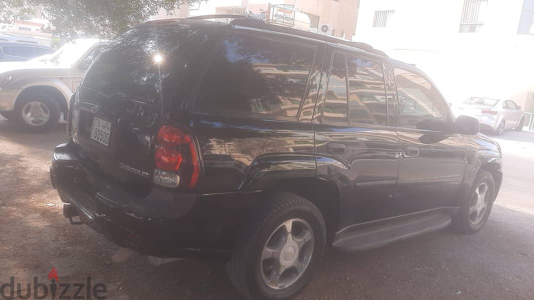 Chevrolet Trailblazer 2009 FAMILY USED SUV FOR SALE IN SALMIYA (185K) 4