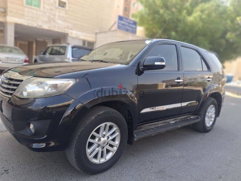 Toyota Fortuner 2015 1