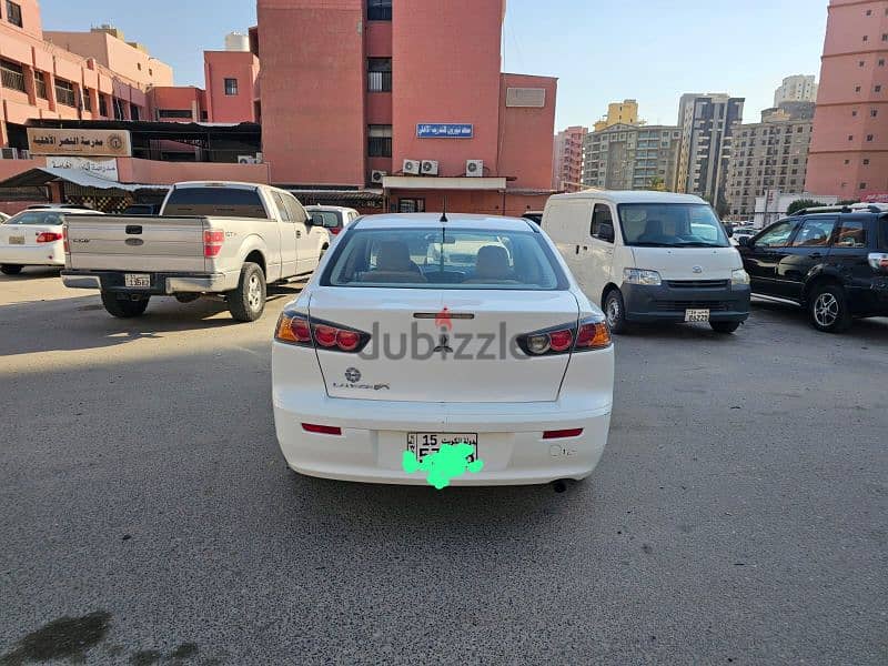 Mitsubishi Lancer 2018 4