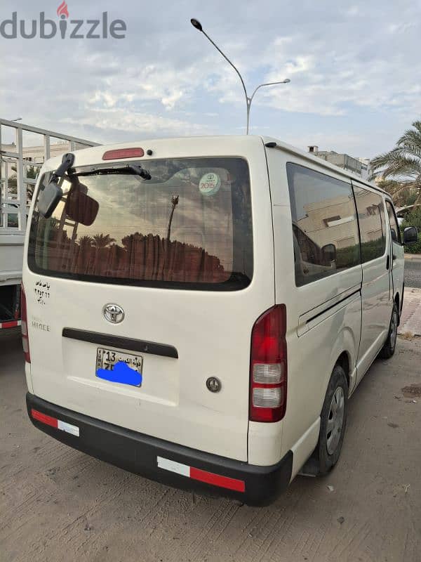 Toyota Hiace 2015 1